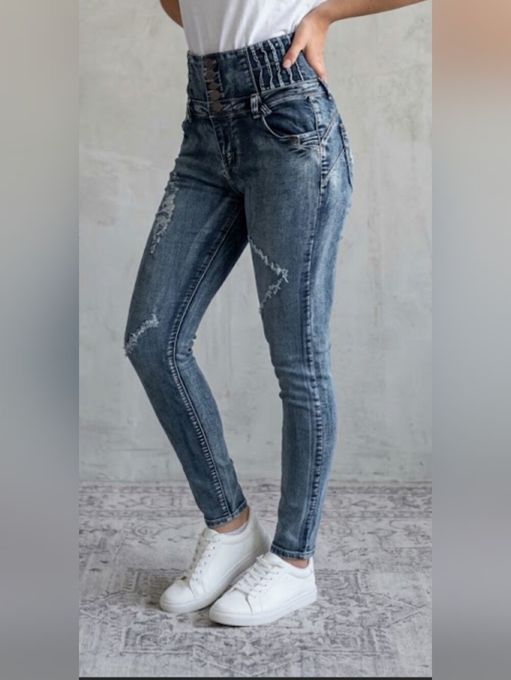 Vior Levanta Pimpls High-Rise Skinny Distressed Jeans in Blue Sz 9 Junia